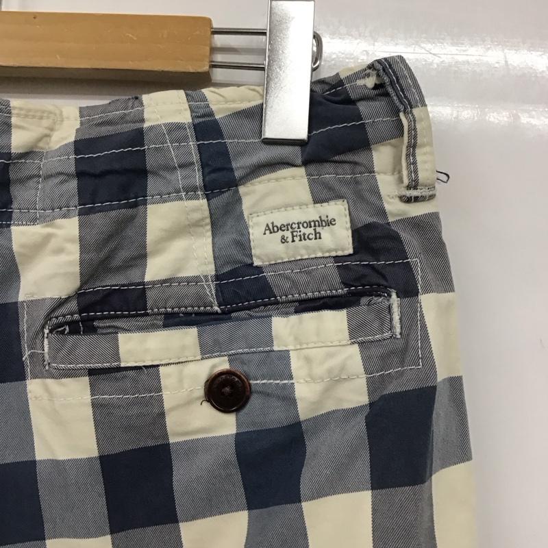 アバクロンビーアンドフィッチ ABERCROMBIE&FITCH パンツ ショートパンツ ショートパンツ ハーフパンツ カジュアルパンツ 30インチ チェック 白 / ホワイト / X 水色 / ライトブルー / メンズ USED 古着 中古 10132004