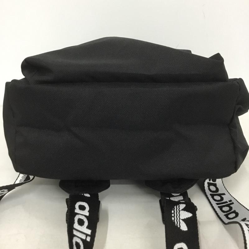 アディダス adidas リュックサック、デイパック リュックサック、デイバッグ H37065 アディカラークラシック バックパック SMALL ロゴ、文字 黒 / ブラック / レディース USED 古着 中古 10133824