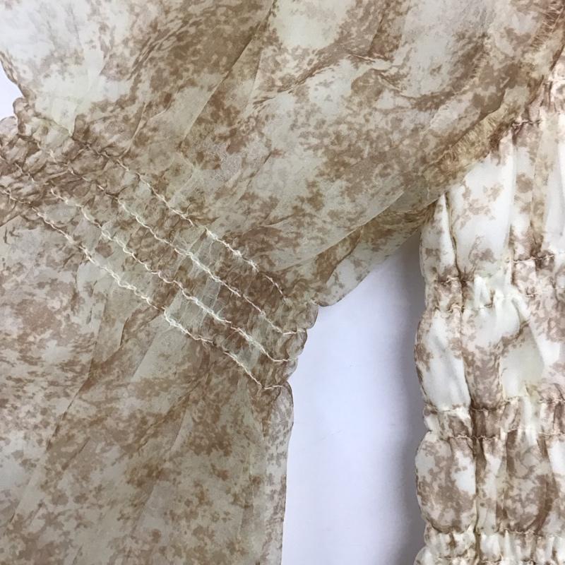 チコ CHICO シャツ、ブラウス 長袖 CHZ1031104A0003 フォレスト柄シャーリングブラウス FREE レディース USED 古着 中古 10138176