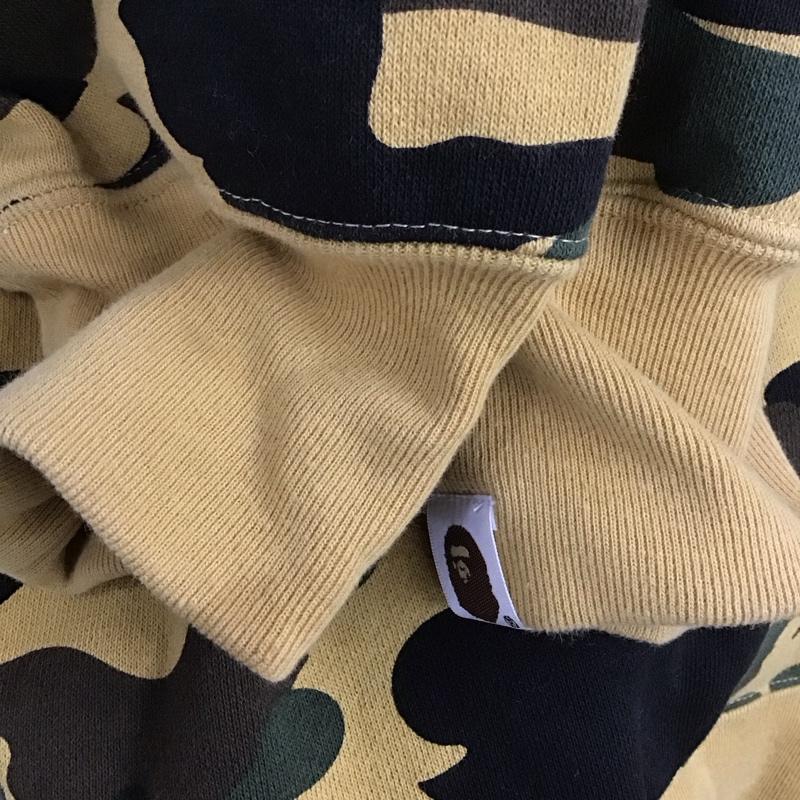 アベイシングエイプ A BATHING APE パーカー 長袖 長袖パーカー フード付きパーカー プリントスウェット トレーナー ジップカラー プルオーバー カモフラージュ柄・迷彩 マルチカラー / マルチカラー / メンズ USED 古着 中古 10107433