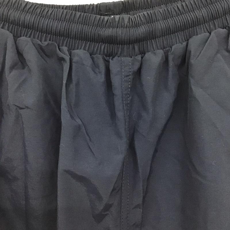 チャンピオン Champion パンツ ショートパンツ ハーフパンツ ショートパンツ ナイロンパンツ L ロゴ、文字 紺 / ネイビー / メンズ USED 古着 中古 10130477