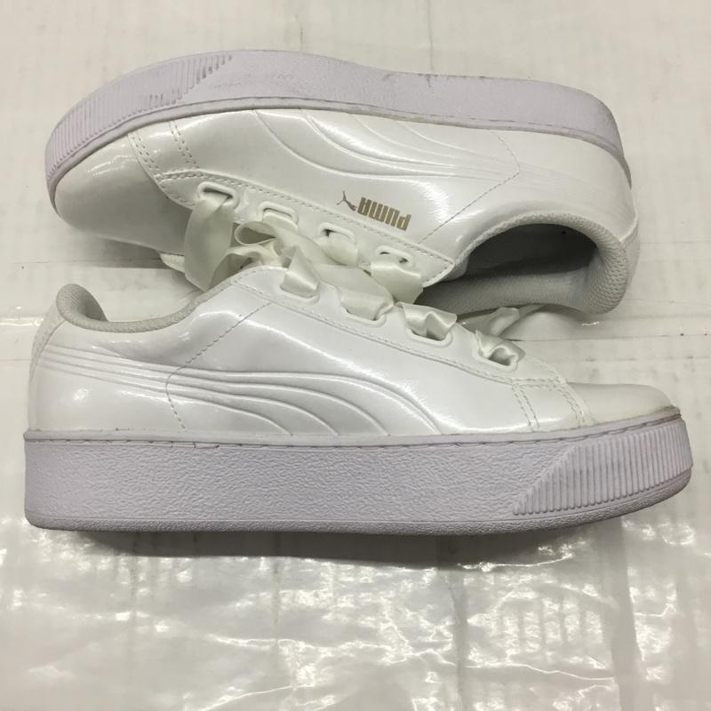 プーマ PUMA スニーカー スニーカー 36641902 Vikky Platform Ribbon P 23cm 23.0cm ロゴ、文字 白 / ホワイト / レディース USED 古着 中古 10106627