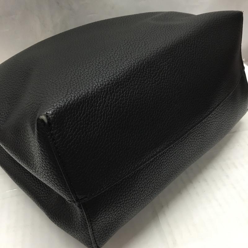 ザラ ZARA ショルダーバッグ ショルダーバッグ 2006 004 040 ポーチ付き 無地 黒 / ブラック / レディース USED 古着 中古 10108907