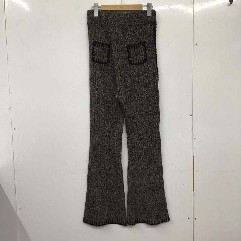 ソロヴ SOLOV パンツ ワークパンツ、ペインターパンツ ニットパンツ スリムパンツ フレアパンツ 1 総柄 マルチカラー / マルチカラー / レディース USED 古着 中古 10137643