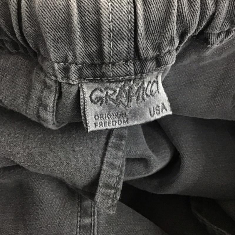 グラミチ GRAMICCI パンツ ショートパンツ ハーフパンツ ショートパンツ 無地 灰 / グレー / メンズ USED 古着 中古 10130084