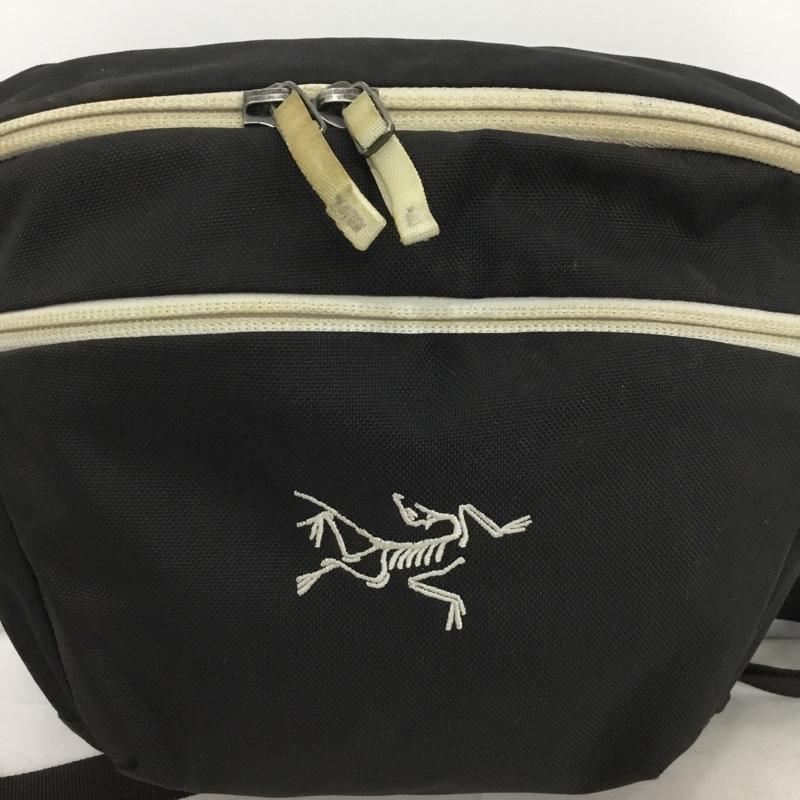 アークテリクス ARC TERYX ショルダーバッグ ショルダーバッグ 29557-13541 MANTIS 2 WAIST PACK ロゴ、文字 黒 / ブラック / メンズ USED 古着 中古 10136471