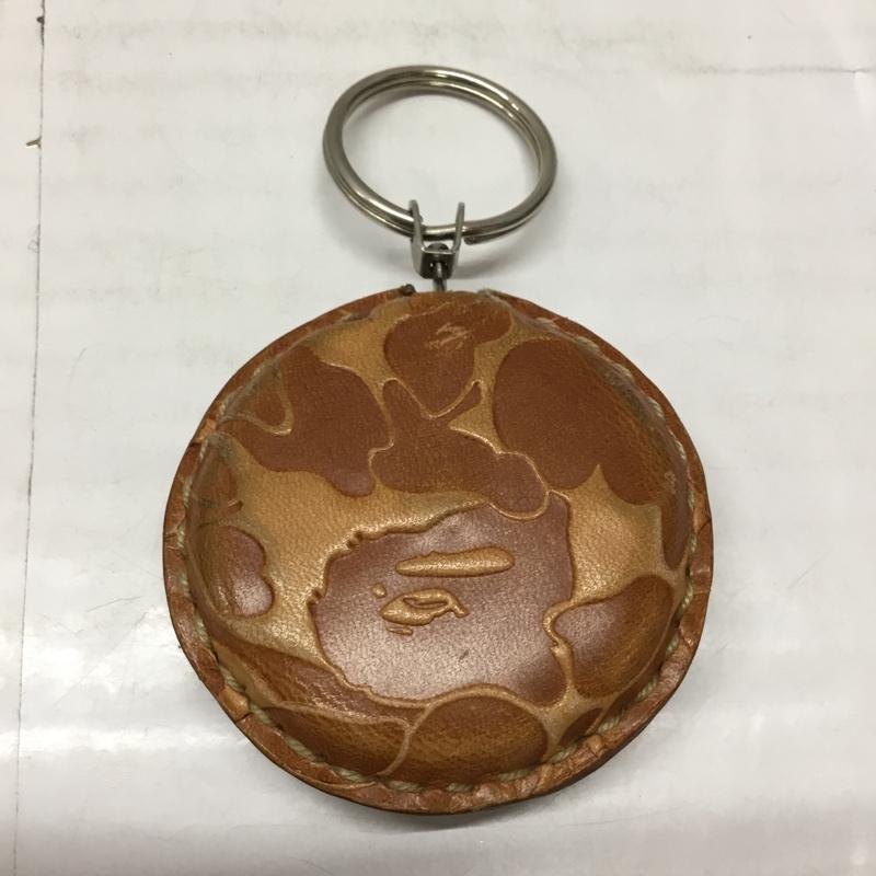 アベイシングエイプ A BATHING APE キーホルダー キーホルダー 総柄 茶 / ブラウン / メンズ USED 古着 中古 10110081