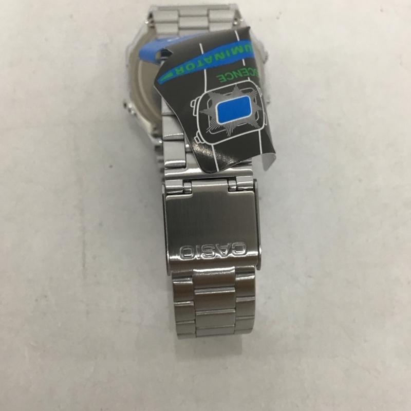 カシオ CASIO 腕時計 デジタル A168WE 迷彩 箱有 ロゴ、文字 銀 / シルバー / メンズ USED 古着 中古 10134454