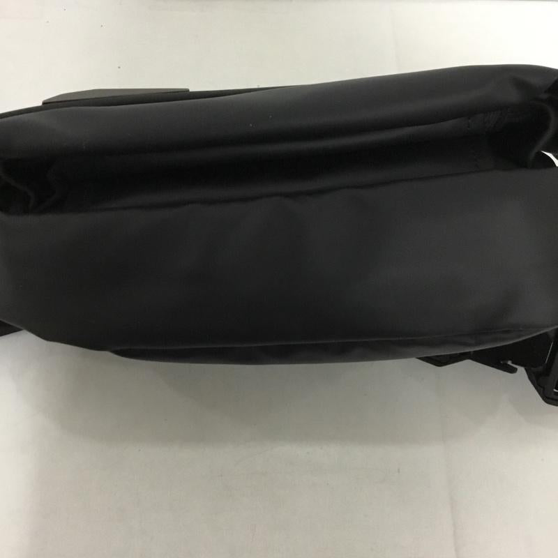 古着 USED ボディバッグ ボディバッグ チェストバッグ ショルダーバッグ ロゴ、文字 黒 / ブラック / メンズ USED 古着 中古 10130793