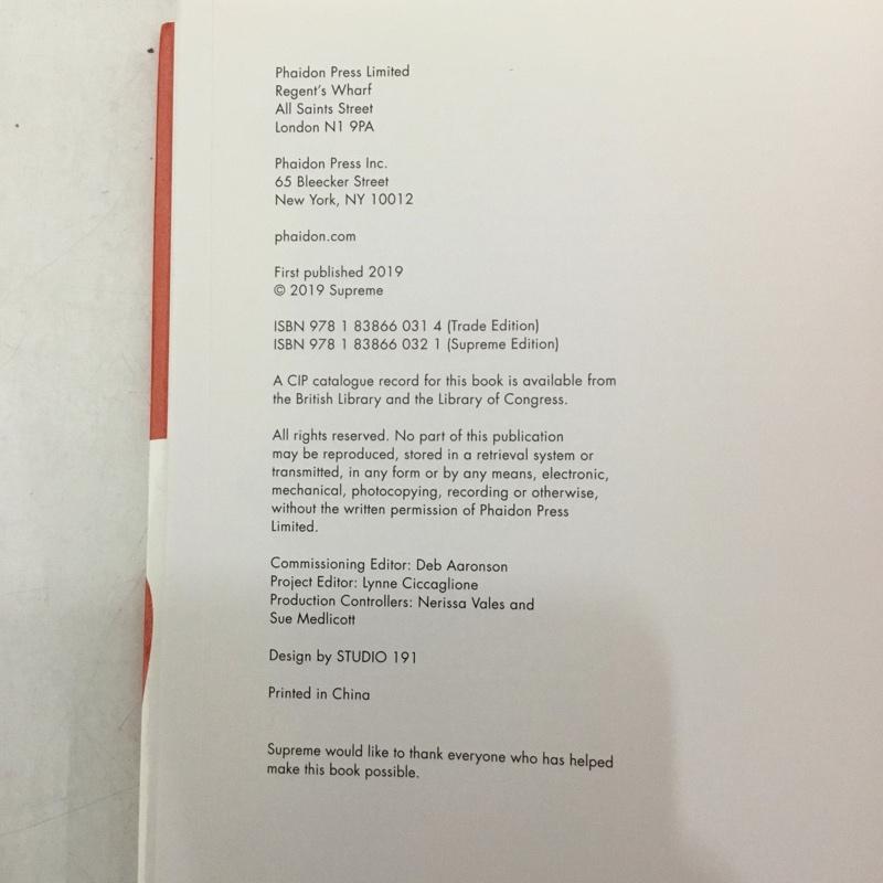 シュプリーム Supreme ファッション小物 ファッション小物 アートブック ハードカバー PHAIDON 19AW 写真集 ロゴ、文字 マルチカラー / マルチカラー / メンズ USED 古着 中古 10141614