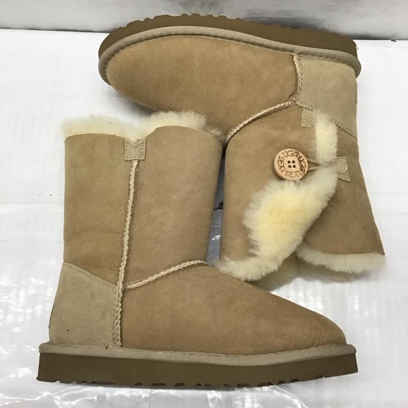 アグ UGG ブーツ ショートブーツ 5803 ベイリーボタン 22cm ムートンブーツ 22.0cm ロゴ、文字 ベージュ / ベージュ / レディース USED 古着 中古 10120571