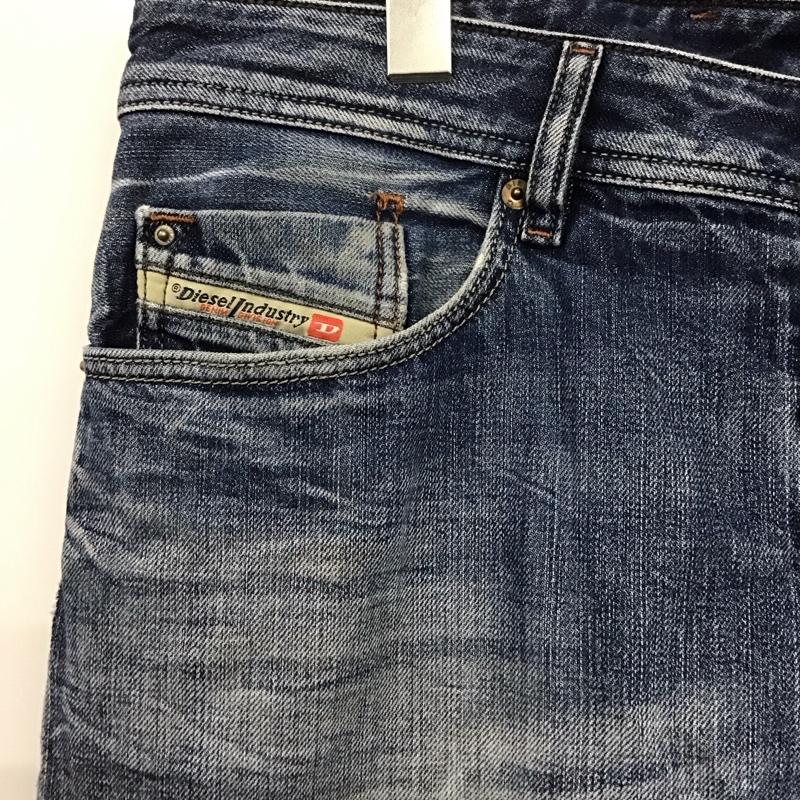 ディーゼル DIESEL パンツ デニム、ジーンズ デニムパンツ ストレートパンツ ワイドパンツ カジュアルパンツ 32インチ ダメージ加工 インディゴ / インディゴ /  メンズ USED 古着 中古 10122035