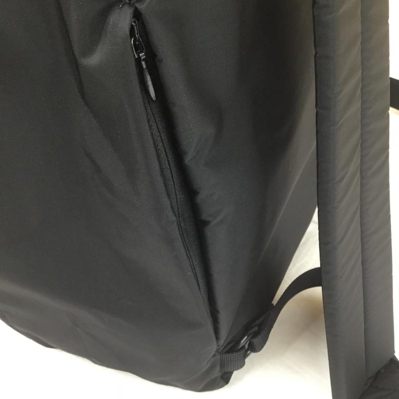 テゥエンティーエイティー 20/80 リュックサック、デイパック リュックサック、デイバッグ RIP STOP NYLON DAY PACK WITH SIDE POCKET ロゴ、文字 黒 / ブラック / メンズ USED 古着 中古 10107284