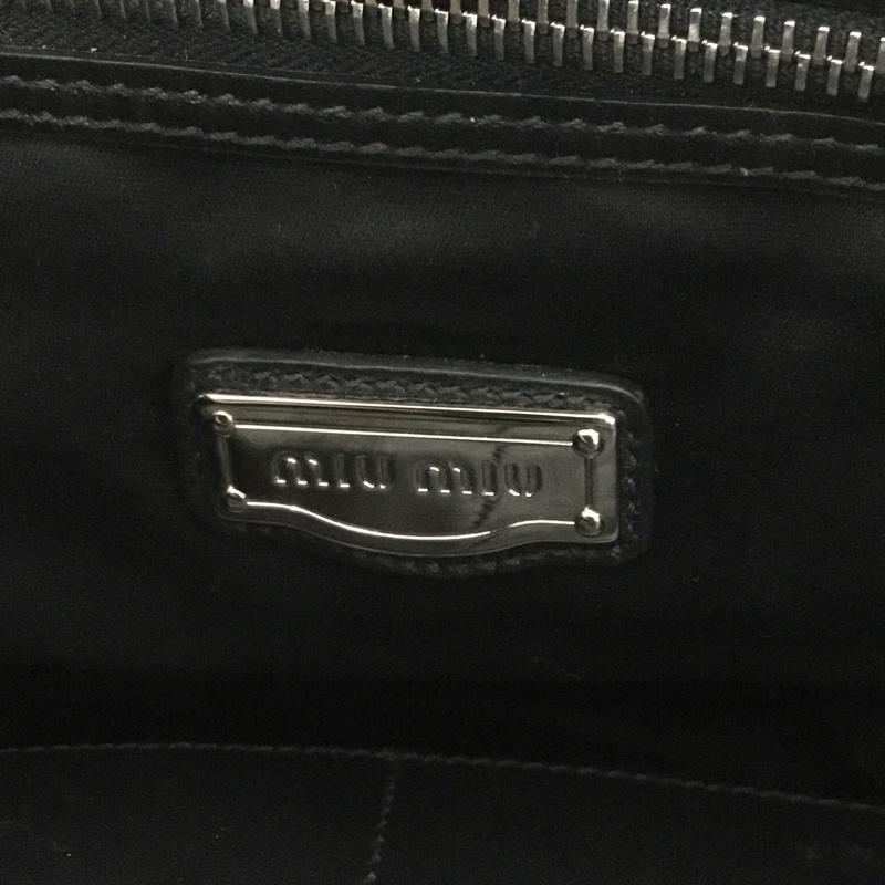 ミュウミュウ miu miu トートバッグ トートバッグ レザー ロゴ、文字 黒 / ブラック / レディース USED 古着 中古 10126461