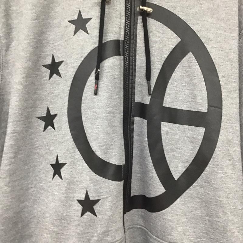 ナイキ NIKE パーカー 長袖 802626-091 ジップアップパーカー スウェット スポーツウェア XL プリント 灰 / グレー / メンズ USED 古着 中古 10129568