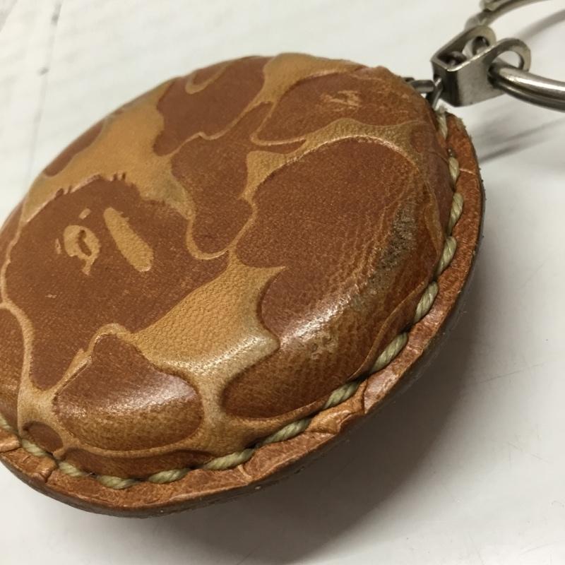 アベイシングエイプ A BATHING APE キーホルダー キーホルダー 総柄 茶 / ブラウン / メンズ USED 古着 中古 10110081