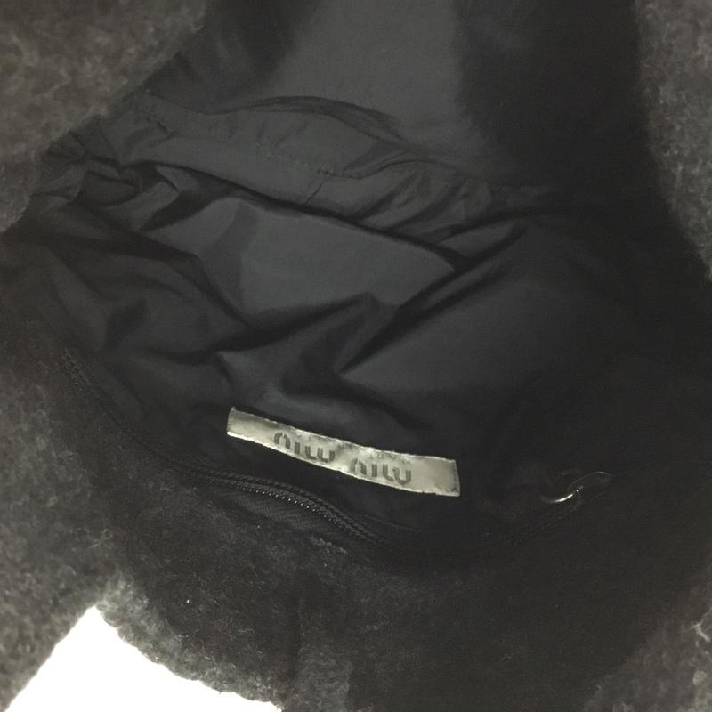 ミュウミュウ miu miu ハンドバッグ ハンドバッグ 90年代 2000年代 無地 黒 / ブラック / レディース USED 古着 中古 10138494