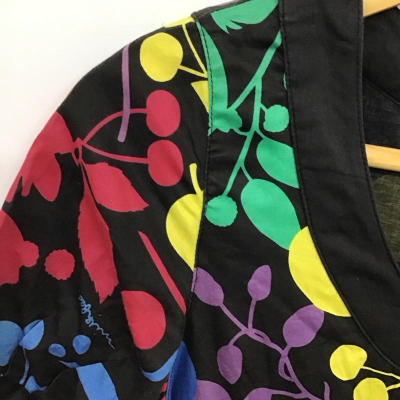 ミルクフェド MILKFED. ワンピース ひざ丈スカート 0382902 半袖 XS 総柄 マルチカラー / マルチカラー /  レディース USED 古着 中古 10133560