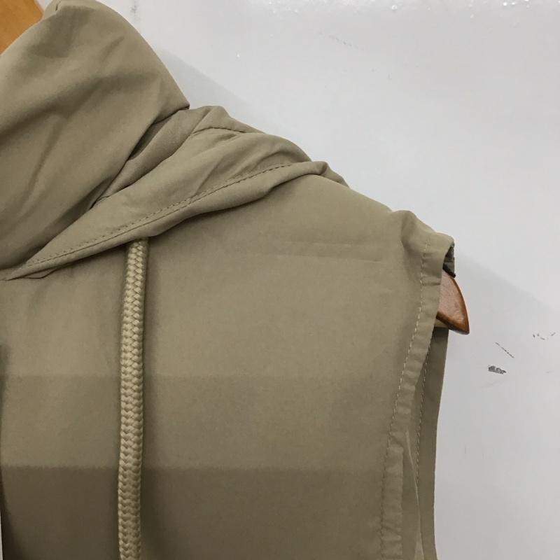 ザラ ZARA ベスト ベスト 3046 241 706 中綿 フード ロング丈 タグ付き L 無地 ベージュ / ベージュ / レディース USED 古着 中古 10138928