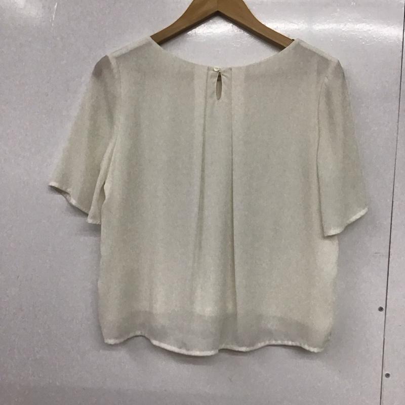ナチュラルビューティーベーシック NATURAL BEAUTY BASIC カットソー 半袖 半袖カットソー プルオーバー フレアカットソー M 無地 白 / ホワイト / レディース USED 古着 中古 10132935