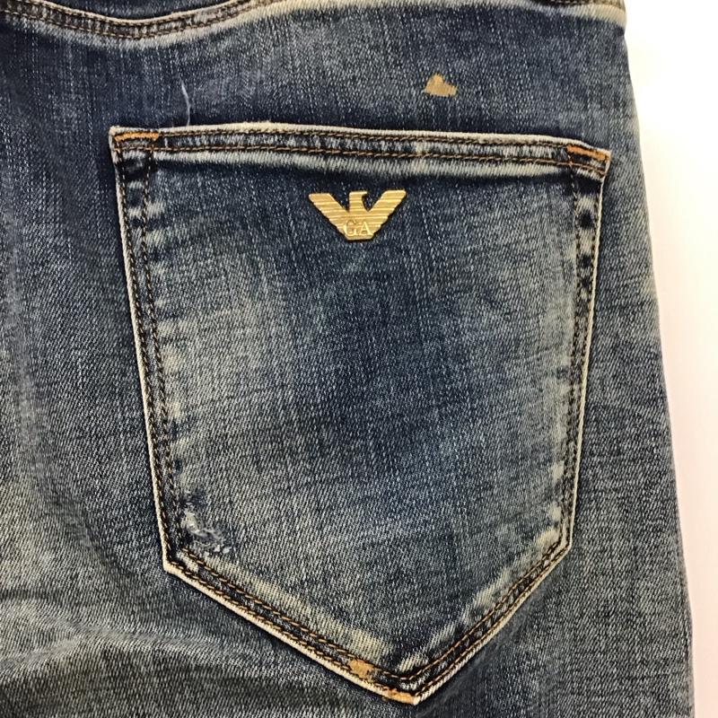 エンポリオアルマーニ EMPORIO ARMANI パンツ デニム、ジーンズ デニムパンツ スリムパンツ カジュアルパンツ ストレッチパンツ 33インチ ダメージ加工 インディゴ / インディゴ / メンズ USED 古着 中古 10136196