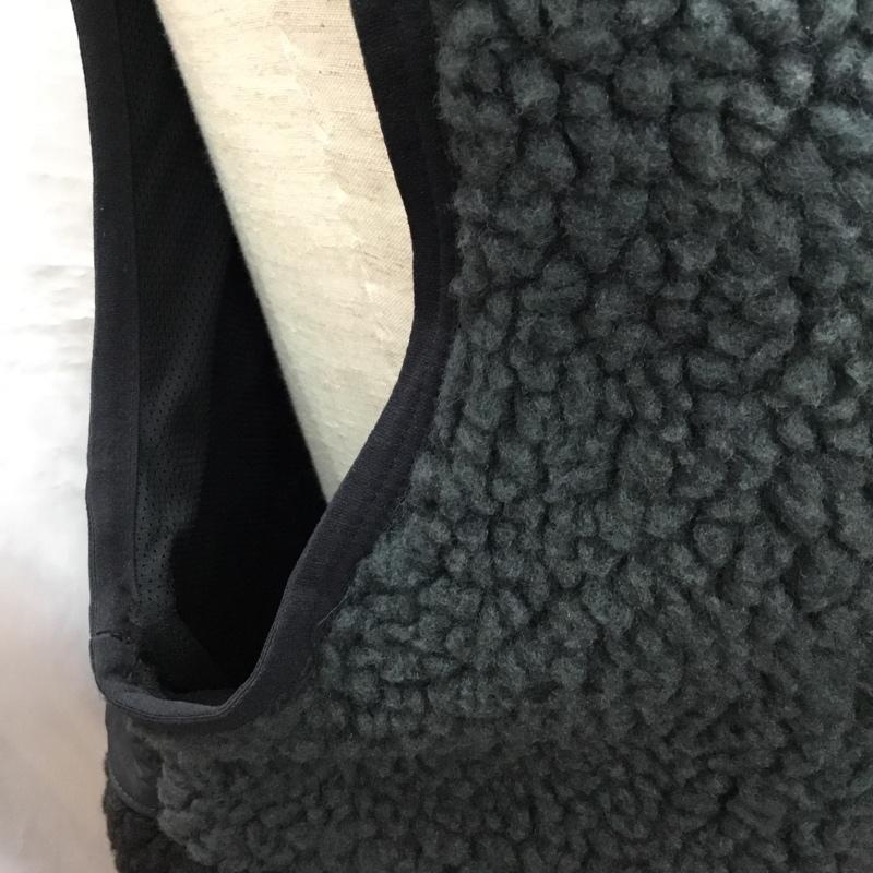 ナイキ NIKE ベスト ベスト CD3143-045 AS M NSW HE VEST WINTER OFF NOIR ボア フリース L ロゴ、文字 黒 / ブラック / X ダークグレー / ダークグレー / メンズ USED 古着 中古 10121020