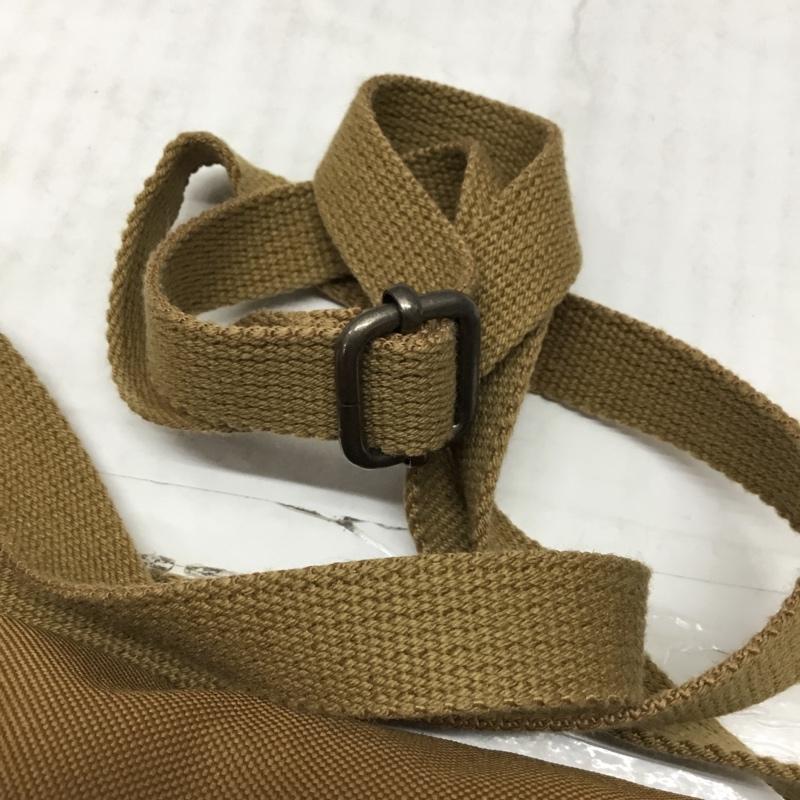 カーハート Carhartt ショルダーバッグ ショルダーバッグ 8913710102 サコッシュ ミニショルダー ロゴ、文字 キャメル / キャメル / メンズ USED 古着 中古 10120332
