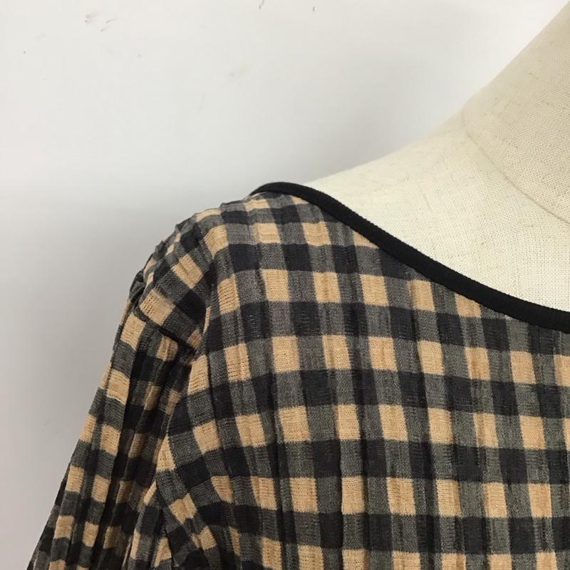 マウジー MOUSSY カットソー 半袖 010DA580-605 ギンガムチェック プリーツ加工 FREE チェック 黒 / ブラック / X ベージュ / ベージュ /  レディース USED 古着 中古 10107934