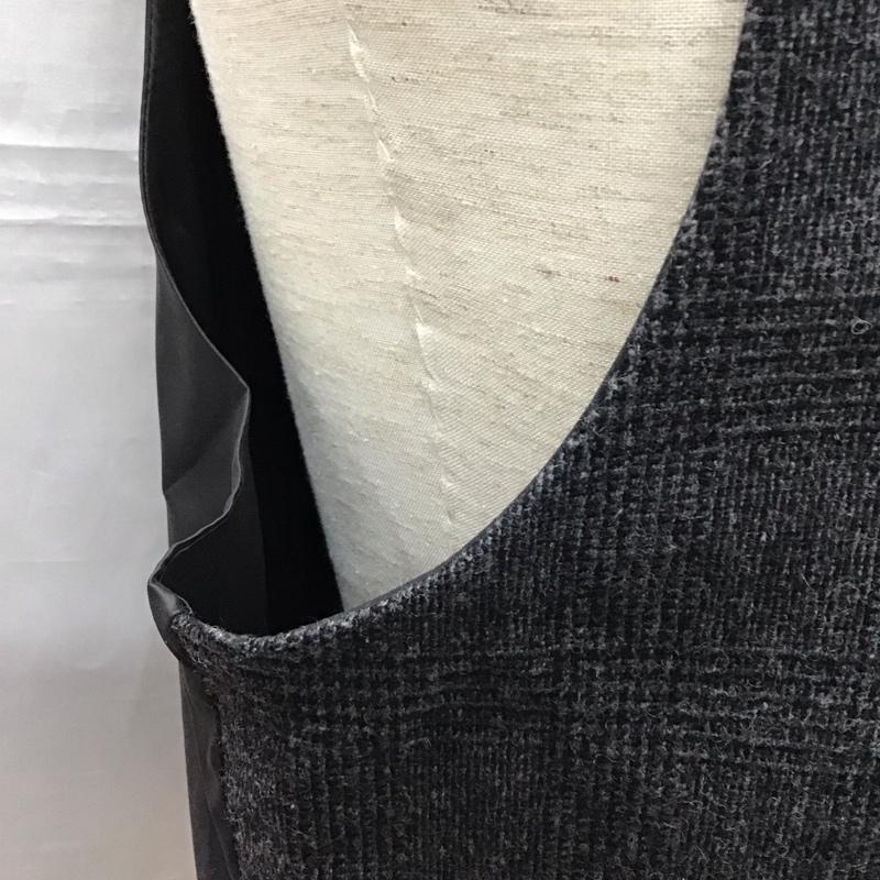 グリーンレーベルリラクシング green label relaxing ベスト ベスト 3223-199-2610 XL チェック 黒 / ブラック / メンズ USED 古着 中古 10118376