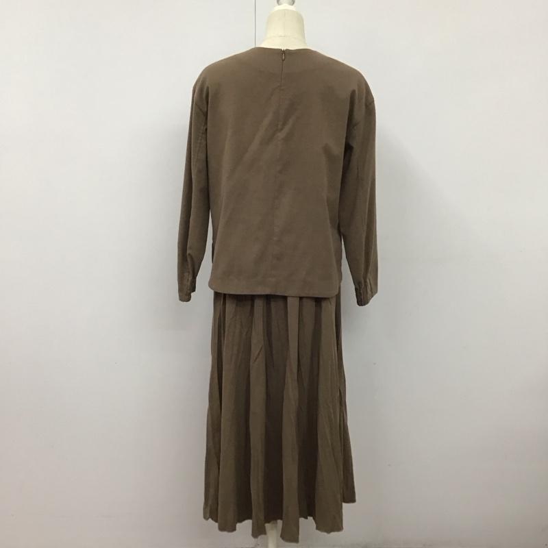 ミラオーウェン Mila Owen セットアップ セットアップ 09WF0194081 プルオーバー プリーツスカート 0 無地 茶 / ブラウン / レディース USED 古着 中古 10130035