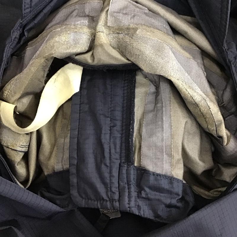 ザノースフェイス THE NORTH FACE ジャケット、上着 ジャンパー、ブルゾン ジップアップジャケット ジャンパー ジャケット カジュアルジャケット アウター L ロゴ、文字 黒 / ブラック / メンズ USED 古着 中古 10119042