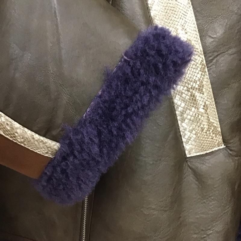 ムルーア MURUA ジャケット、上着 ジャンパー、ブルゾン 012150200401-01 ルーズフェイクムートンブルゾン M 無地 茶 / ブラウン / X 紫 / パープル / レディース USED 古着 中古 10137723