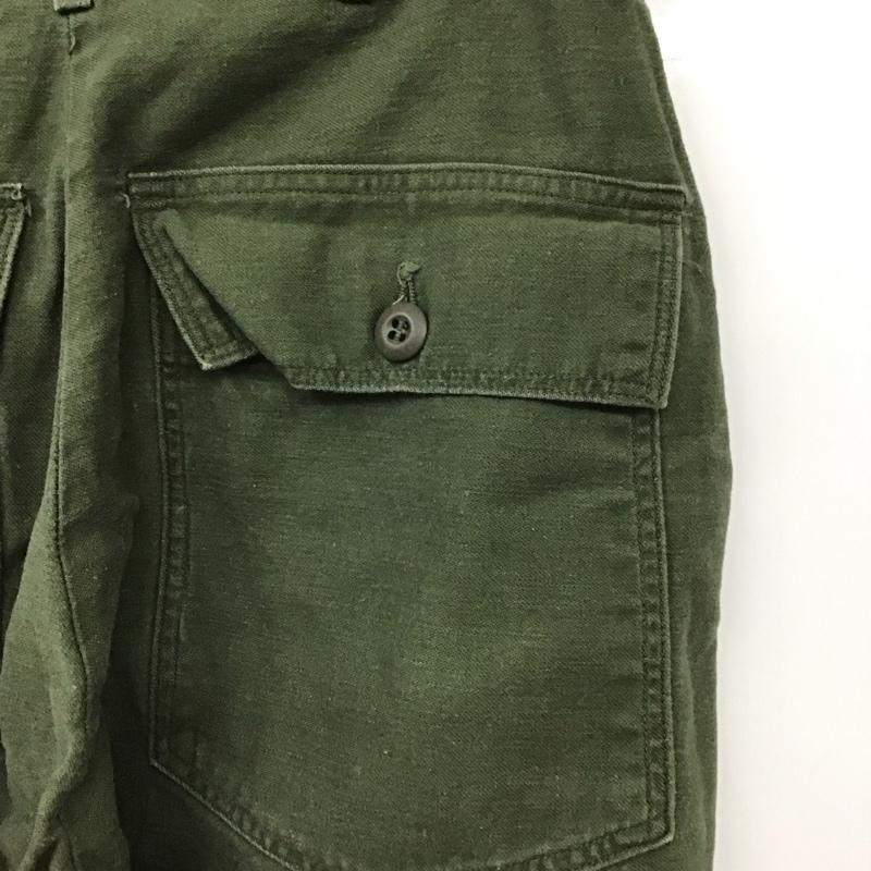 ミリタリー ミリタリー パンツ ワークパンツ、ペインターパンツ ミリタリーパンツ ワイドパンツ 60s アメリカ軍 ベイカー 32インチ 無地 カーキ / カーキ / メンズ USED 古着 中古 10130079