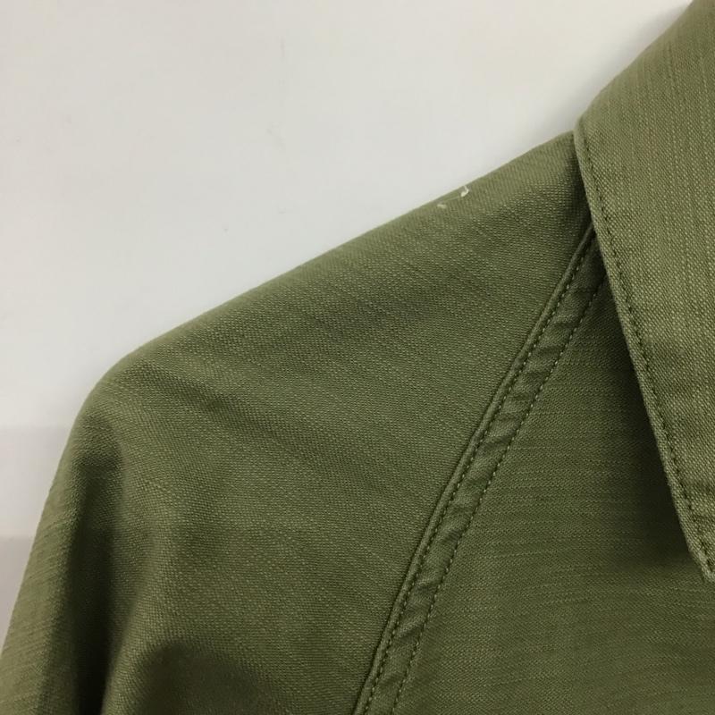 リーバイス Levi s シャツ、ブラウス 長袖 67708-0000 ワークシャツ ミリタリーシャツ S 無地 カーキ / カーキ / メンズ USED 古着 中古 10139611