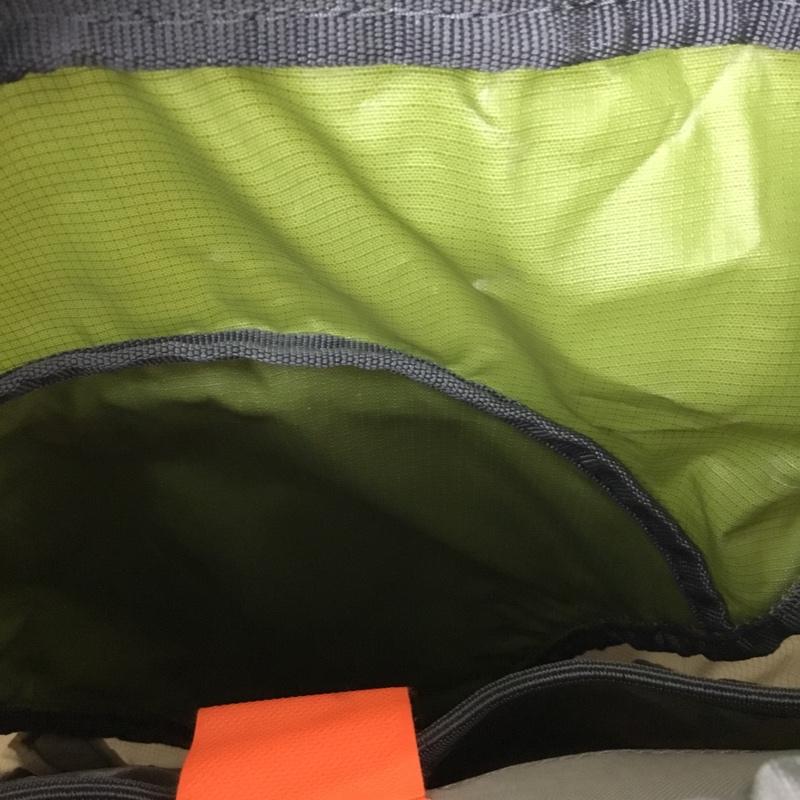 ドイター DEUTER リュックサック、デイパック リュックサック、デイバッグ Zugspitze 20 SL レインカバー付き バックパック アウトドア ロゴ、文字 黄緑 / イエローグリーン / メンズ USED 古着 中古 10125094