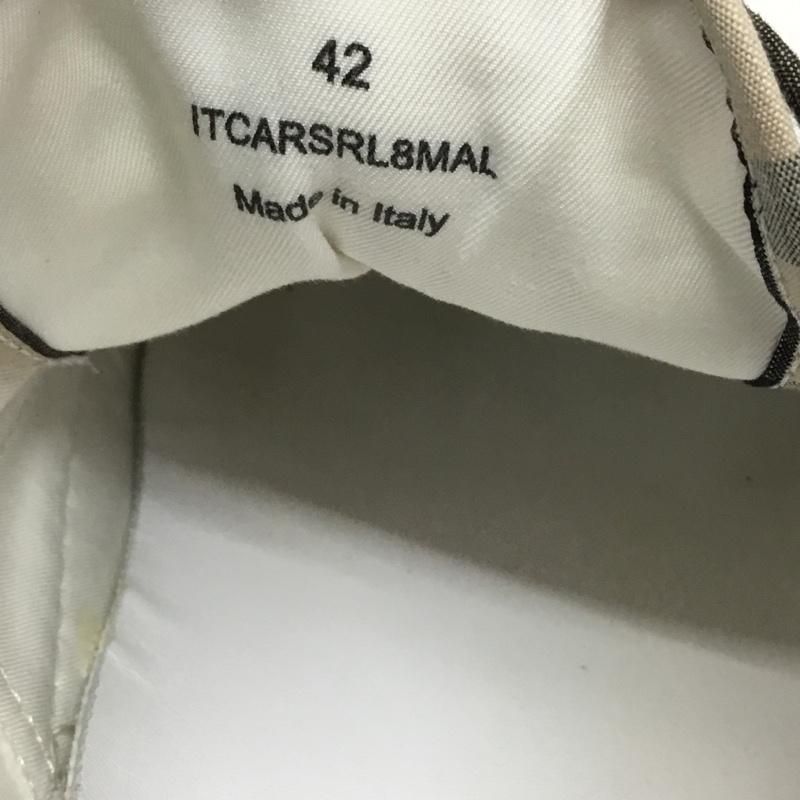 バーバリーロンドン Burberry London スニーカー スニーカー ローカット チェック 箱有 42 ロゴ、文字 黒 / ブラック / X 白 / ホワイト / X ベージュ / ベージュ / X 赤 / レッド / メンズ USED 古着 中古 10106880