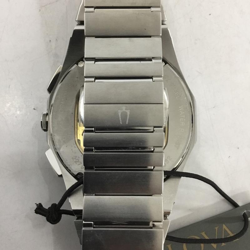 ブローバ BULOVA 腕時計 アナログ(クォーツ式) ハイプレシジョンクォーツ CURV カーブ 箱有 ロゴ、文字 青 / ブルー / X 銀 / シルバー / メンズ USED 古着 中古 10133863