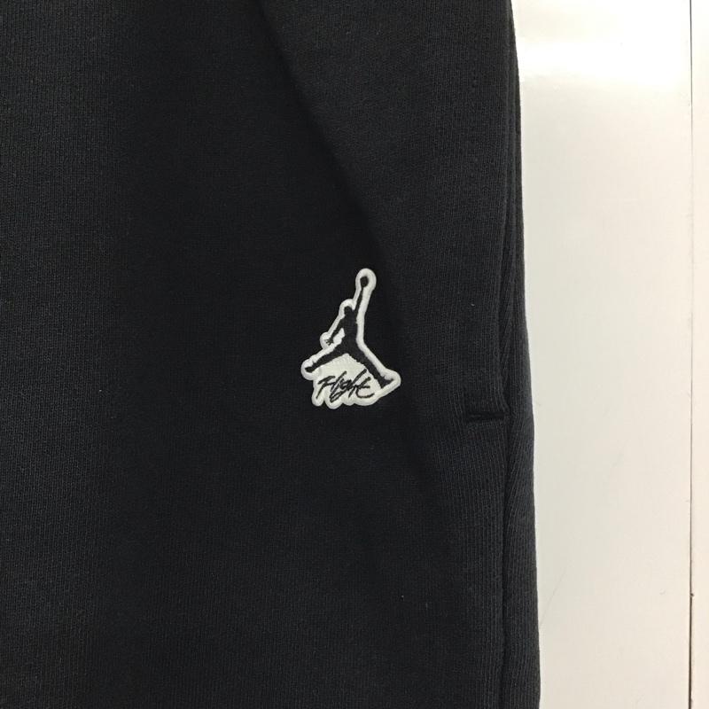 ナイキ NIKE パンツ ショートパンツ da9823-010 ジョーダンエッセンシャルフリースショート ハーフパンツ カジュアルパンツ XL ロゴ、文字 黒 / ブラック / メンズ USED 古着 中古 10132786
