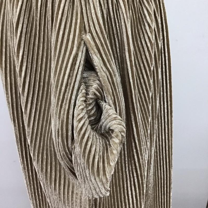 アイテムズ アーバンリサーチ ITEMS URBAN RESEARCH スカート ロングスカート IT17-25A013 プリーツタイトスカート FREE 無地 ベージュ / ベージュ / レディース USED 古着 中古 10113013