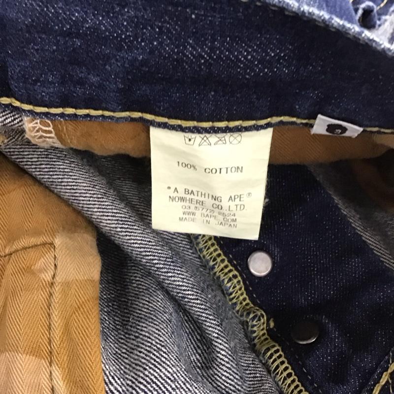 アベイシングエイプ A BATHING APE パンツ デニム、ジーンズ デニムパンツ XL プリント インディゴ / インディゴ / メンズ USED 古着 中古 10139718