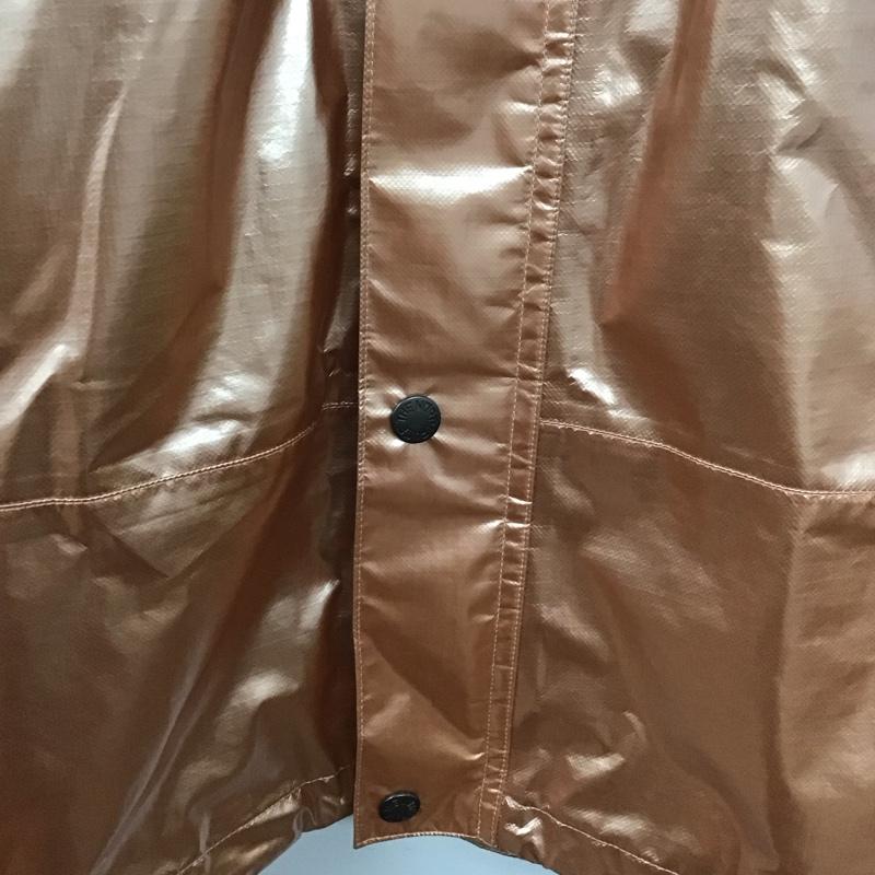 シュプリーム Supreme ジャケット、上着 ジャケット、ブレザー np11801i 18SS METALLICMOUNTAINJACKET ジップアップパーカー アウター L ロゴ、文字 マルチカラー / マルチカラー / メンズ USED 古着 中古 10137650