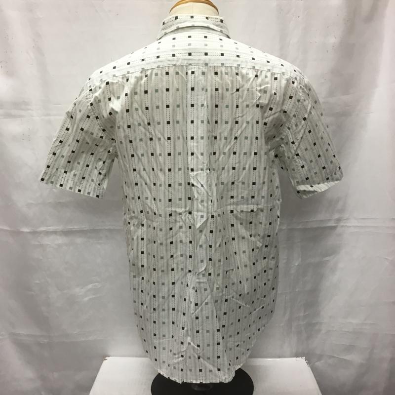 ステューシー STUSSY シャツ、ブラウス 半袖 半袖シャツ カラーシャツ 半袖カットソー プリントシャツ M 総柄 白 / ホワイト / X カーキ / カーキ / メンズ USED 古着 中古 10106404
