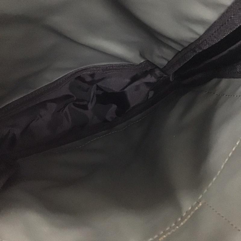 ティンバーランド Timberland ショルダーバッグ ショルダーバッグ CAMERA BAG タグ付き ロゴ、文字 カーキ / カーキ / メンズ USED 古着 中古 10123325