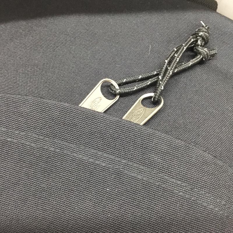 イーストパック EASTPAK リュックサック、デイパック リュックサック、デイバッグ MM6 ロゴ、文字 黒 / ブラック / メンズ USED 古着 中古 10117655
