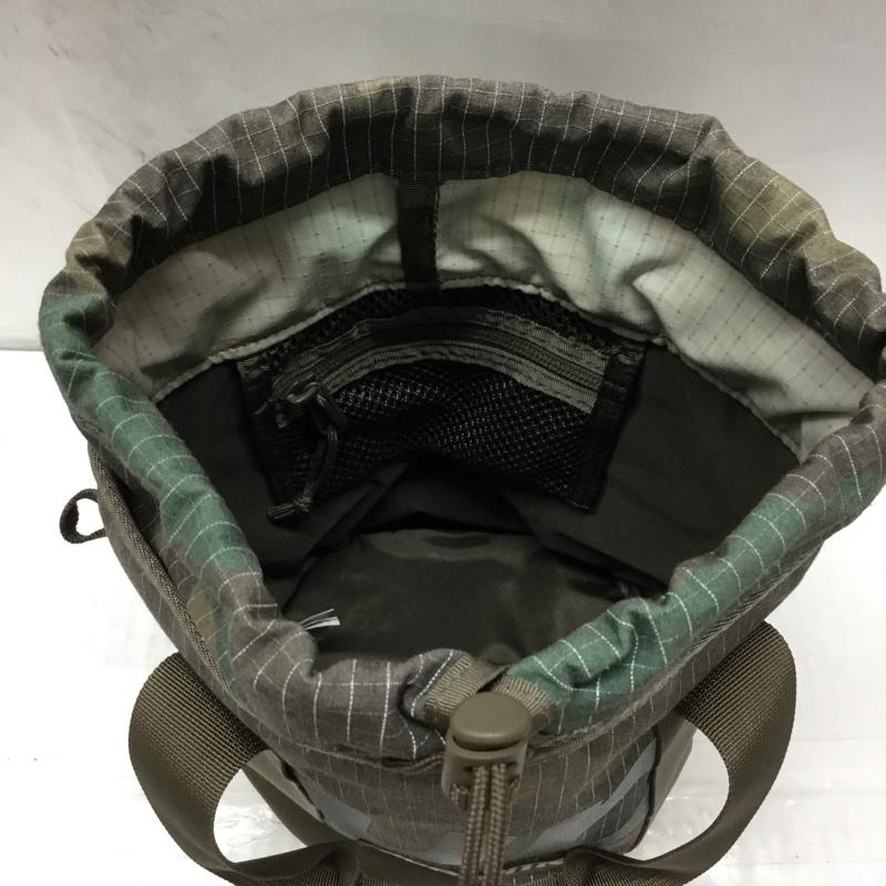 シュプリーム Supreme ショルダーバッグ ショルダーバッグ Cinch Bag ハンドバッグ 2WAY 3M 迷彩 カモ柄 巾着 24SS ロゴ、文字 カーキ / カーキ / メンズ USED 古着 中古 10109391