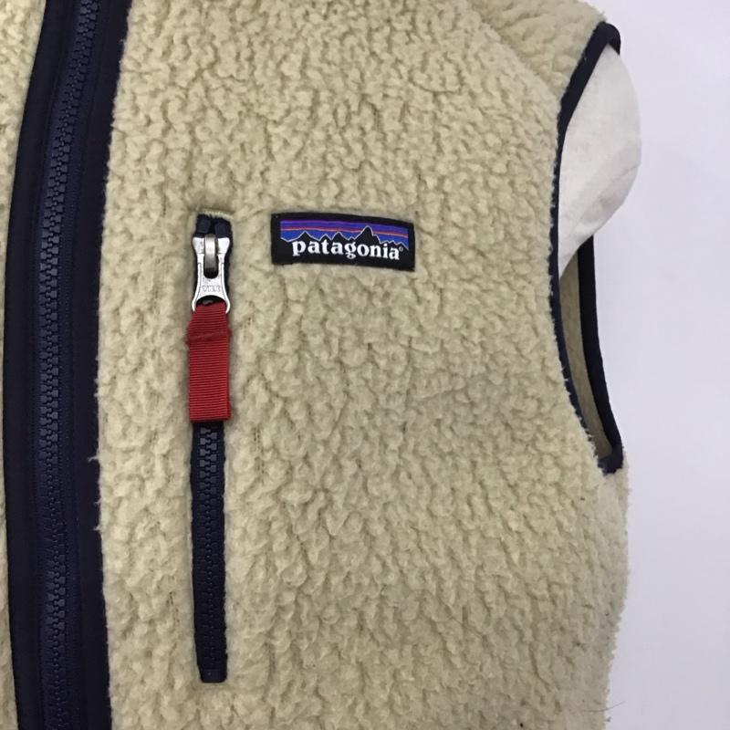 パタゴニア patagonia ベスト ベスト 22820fa17 レトロパイルベスト ジップアップフリースベスト M ロゴ、文字 ベージュ / ベージュ / メンズ USED 古着 中古 10125645