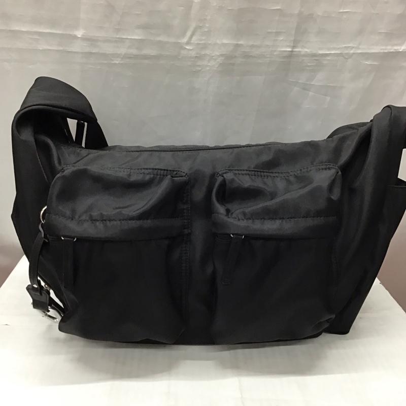 ジーナシス JEANASIS ショルダーバッグ ショルダーバッグ JS081370PD ナイロンベルトボディBAG 無地 黒 / ブラック / レディース USED 古着 中古 10117352