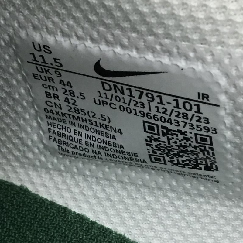 ナイキ NIKE スニーカー スニーカー DN1791-101 Women s Cortez Gorge Green and Malachite 28.5cm ロゴ、文字 白 / ホワイト / X 緑 / グリーン / メンズ USED 古着 中古 10141700