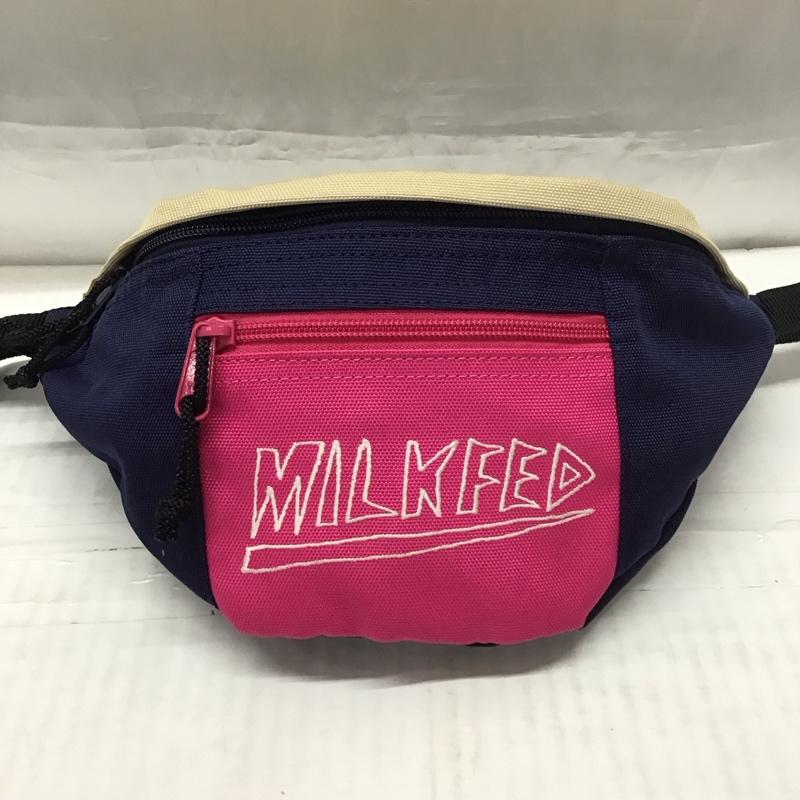 ミルクフェド MILKFED. ウエストバッグ ウエストバッグ 0341011 ロゴ、文字 ベージュ / ベージュ / X 桃 / ピンク / X 紺 / ネイビー / レディース USED 古着 中古 10111785