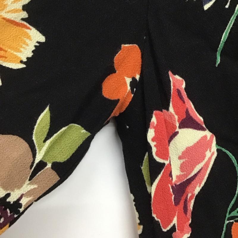 ザラ ZARA ワンピース ロングスカート Vネック 長袖 XS 花柄 マルチカラー / マルチカラー / レディース USED 古着 中古 10138637